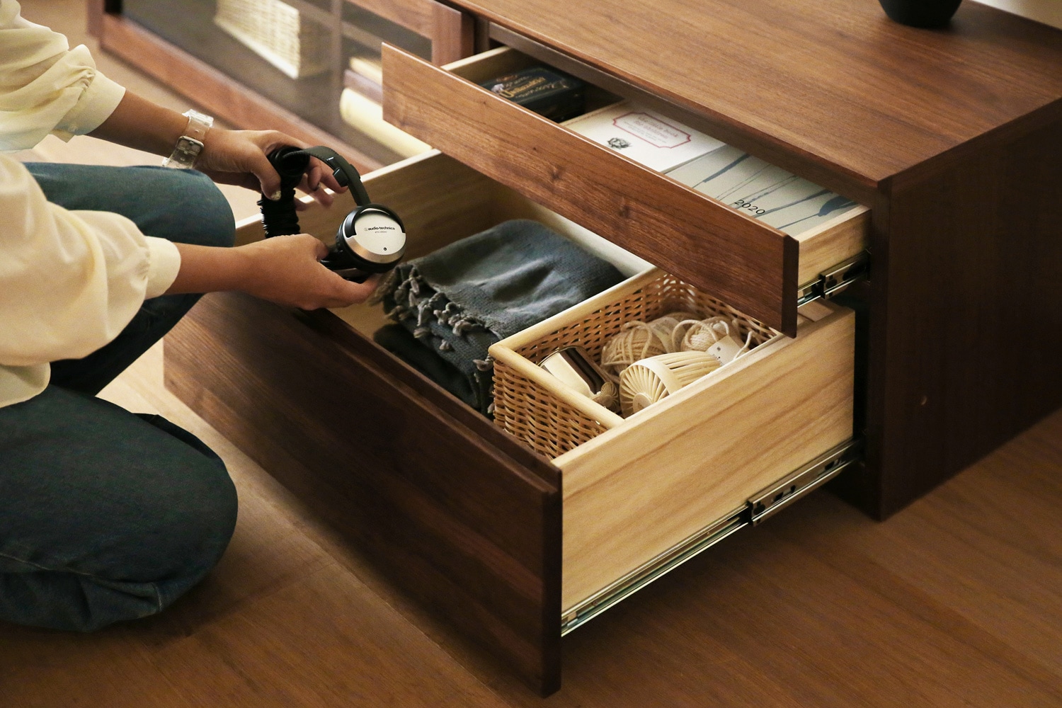ASTER アスター TV SET5 ウォルナット (210天板 + 60TVチェスト + 90TVガラス扉 + 60TVチェスト)