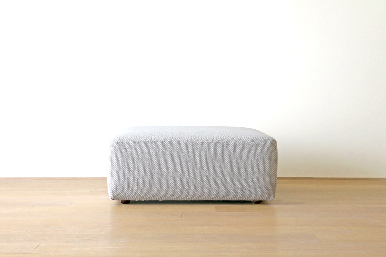 SUMOWA SOFA スモワ オットマン 90×90 ベージュ