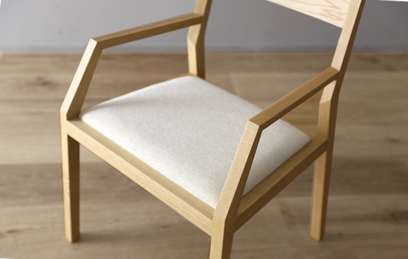 KIEL CHAIR 肘付き ウォルナット【受注生産品】 