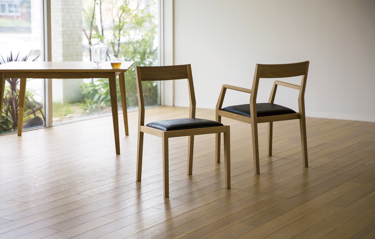 KIEL CHAIR 肘付き ウォルナット【受注生産品】 