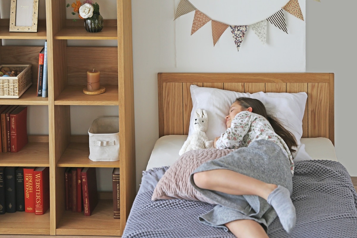 THOMSON BED セミダブル オーク