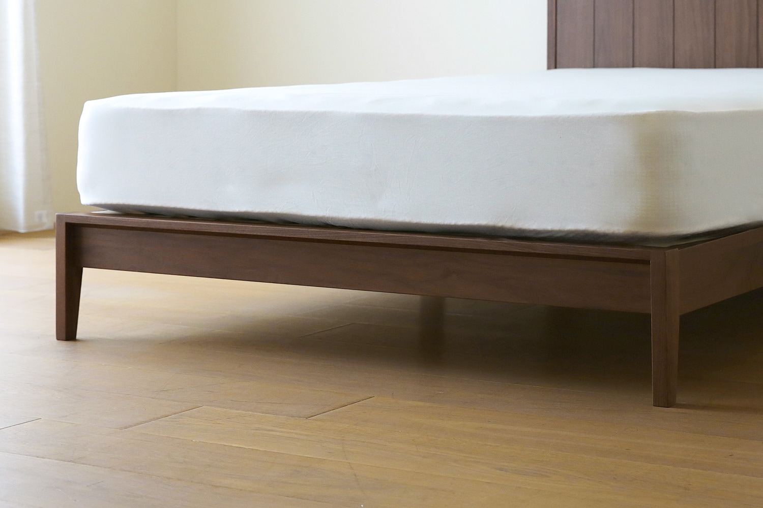 THOMSON BED トムソン セミダブル ウォルナット