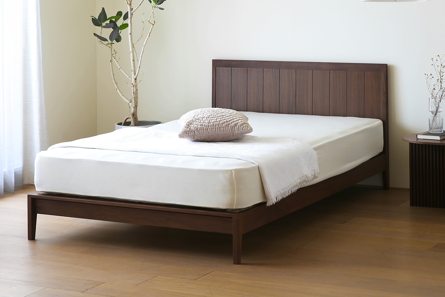 THOMSON BED トムソン セミダブル ウォルナット