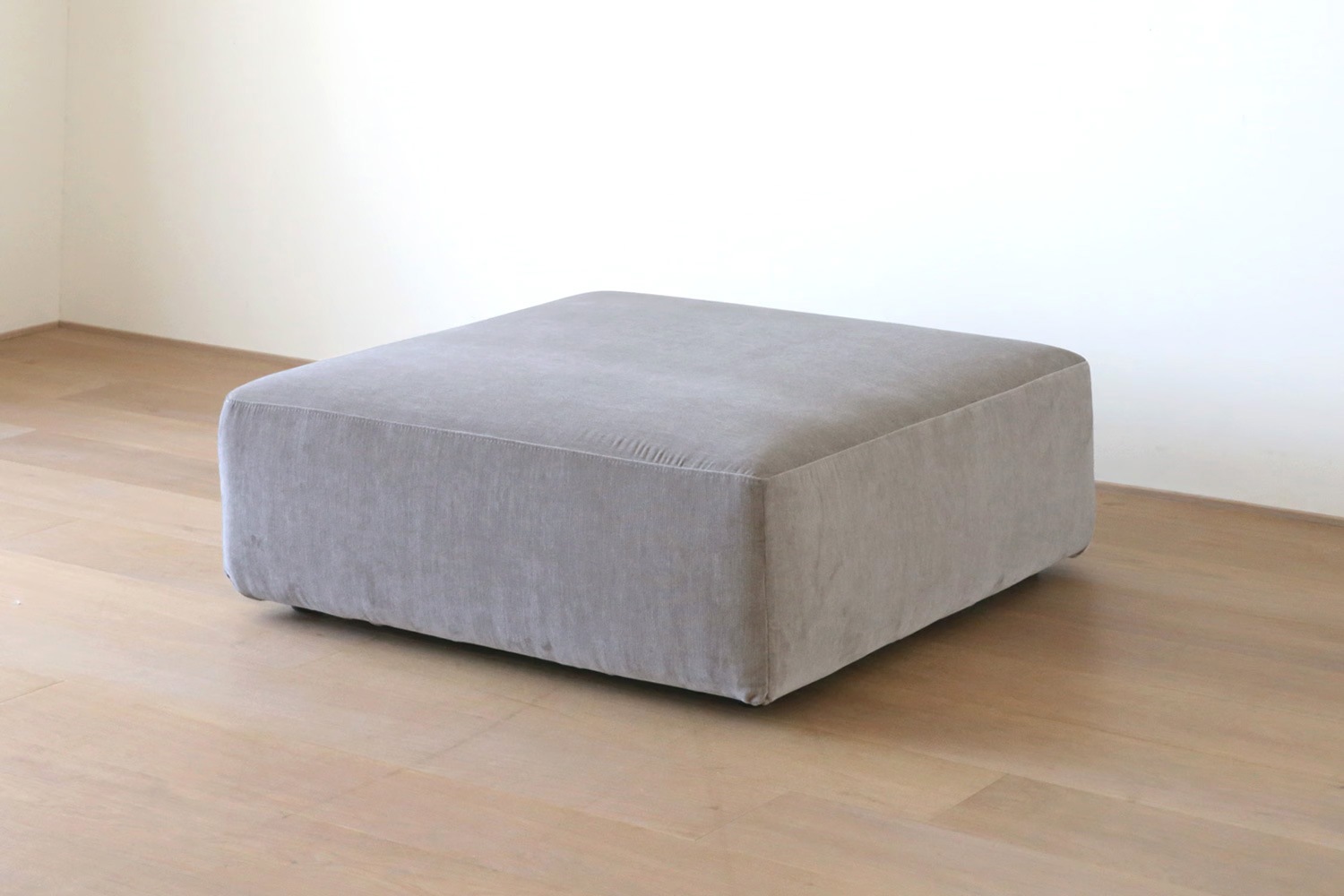 SUMOWA SOFA スモワ オットマン 90×90 ライトグレー