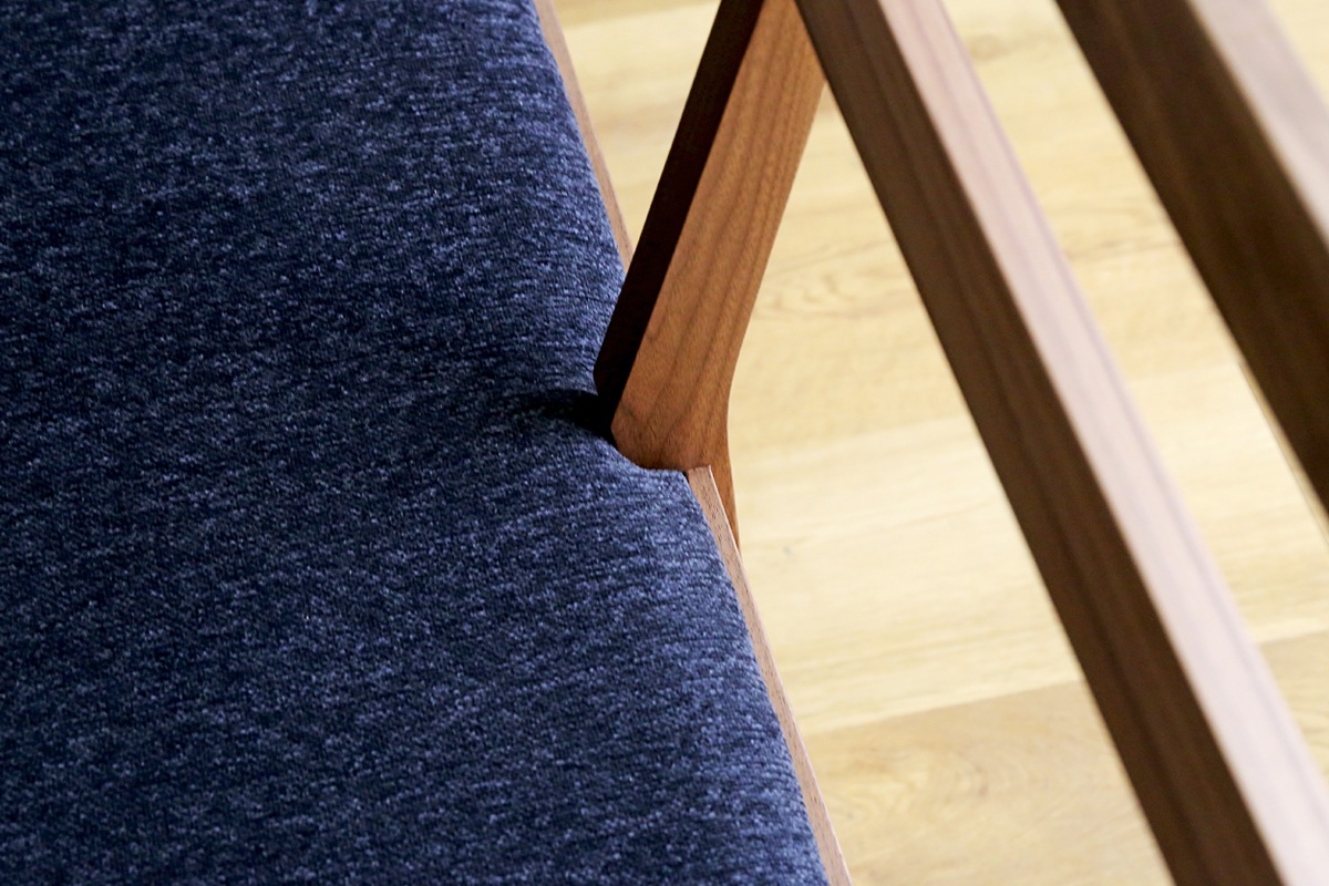 PLAIN BENCH 背付き ウォルナット【受注生産品】