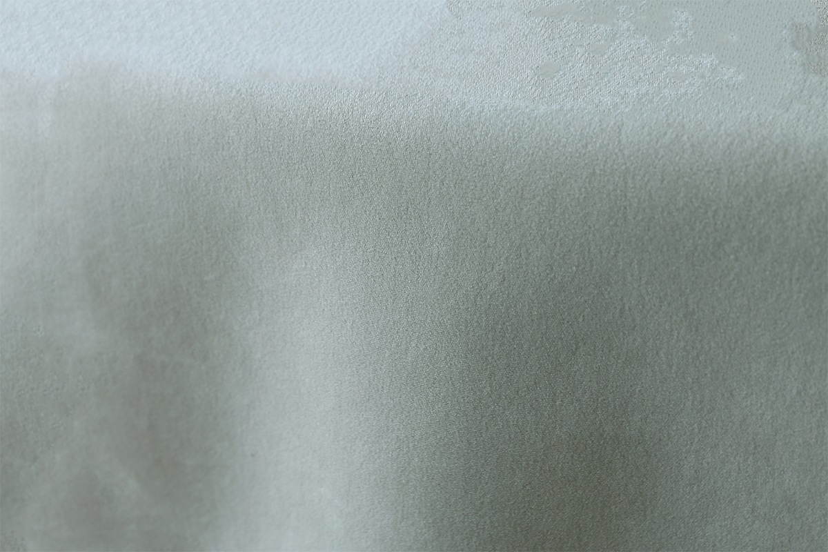 【廃番25％OFF】HELEN SOFA 1人掛け シルバー色 オーク脚/ウォルナット脚