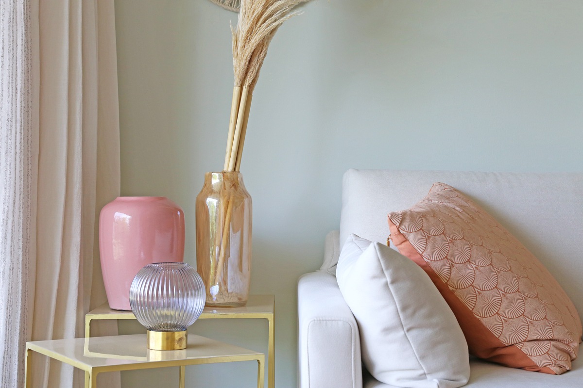 Darsan Vase (HBV-122)