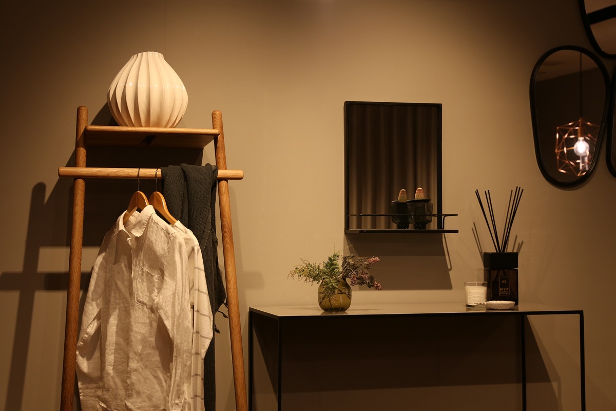 【廃番20%OFF】MIRROR 'TALJA' W/SHELF IRON(HBC-198)