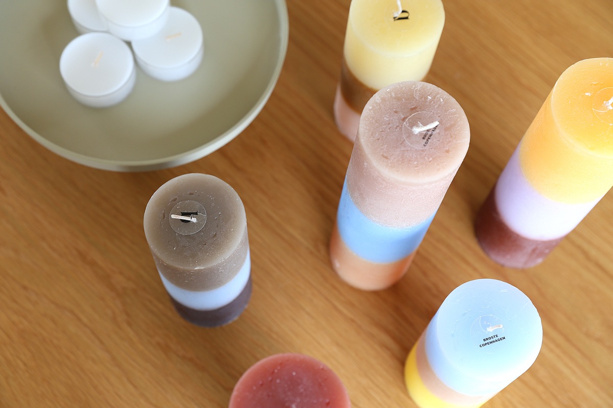 PILLAR CANDLE 'RAINBOW' RASPBERRY LAVENDER (HBC-218)