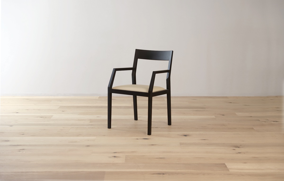 KIEL CHAIR 肘付き オーク【受注生産品】