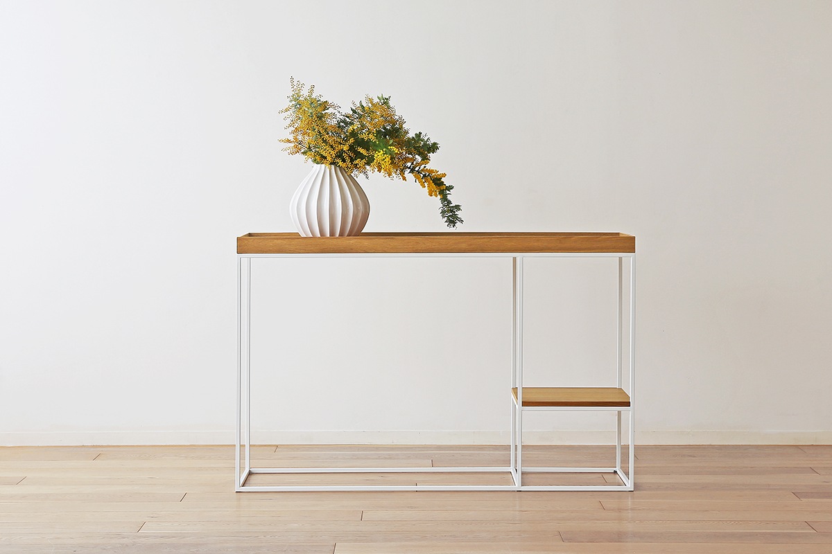 LINIE リニエ コンソールテーブル オーク/ホワイトフレーム