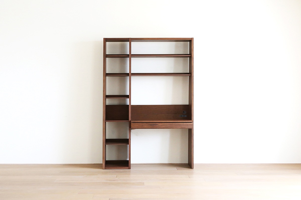 GALLE 41本棚(右加工あり) + 89デスクパーツ + エンドパネル(左エンド) 幅 133cm