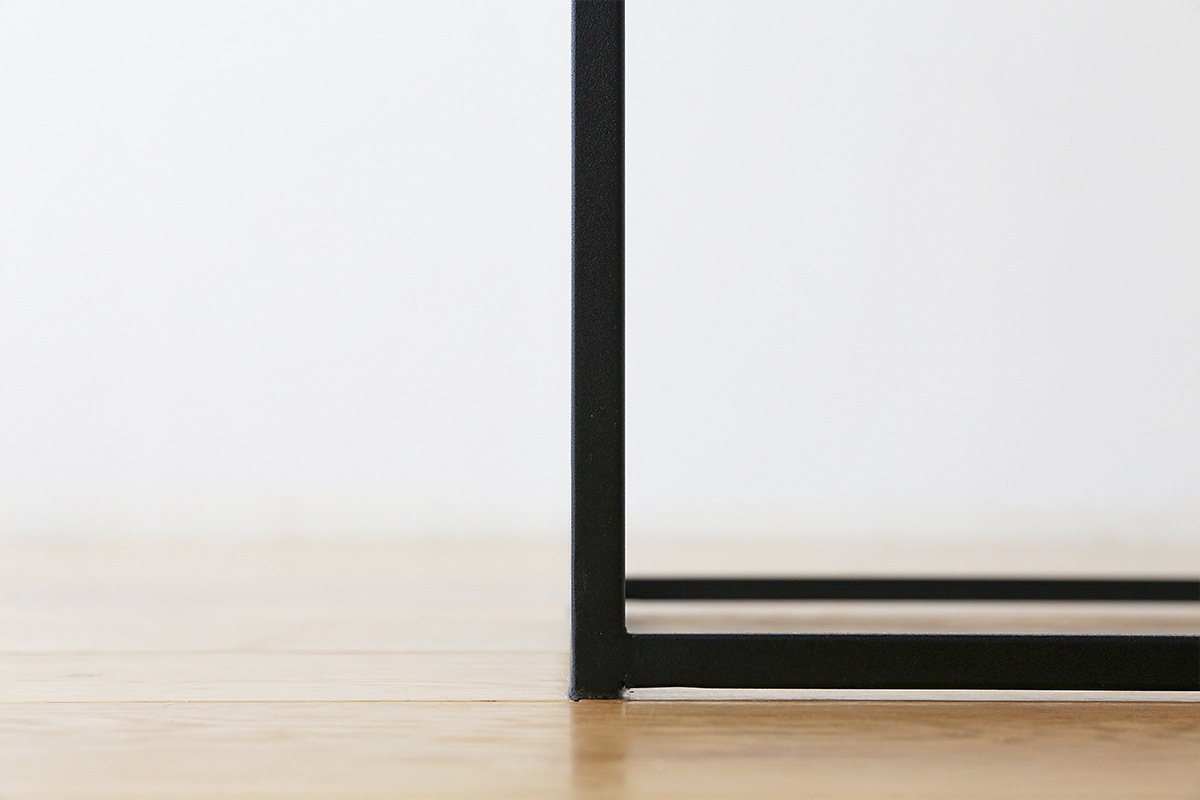 LINIE LIVING TABLE オーク/ホワイトフレーム