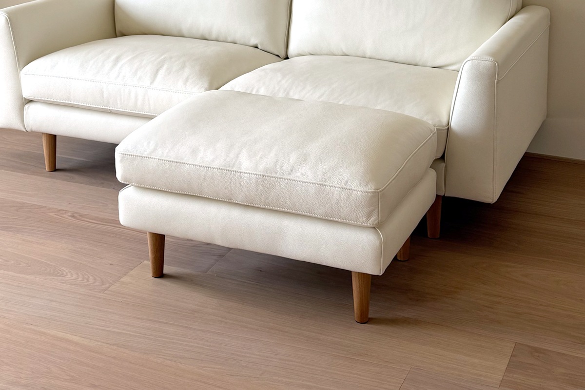 【廃番25%OFF】SERUM SOFA オットマン アイボリー オーク脚/ウォルナット脚