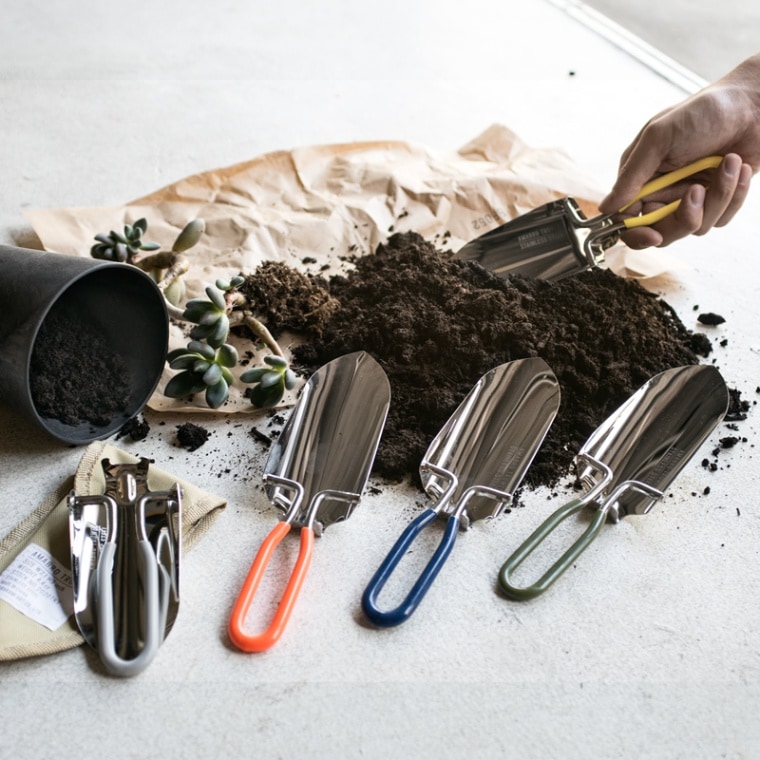 amabro アマブロ TROWEL 折りたたみスコップ シャベル【ガーデニング用品 アウトドア】