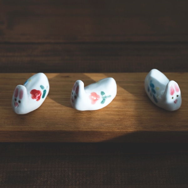 米満麻子 うさぎの箸置き【和食器 九谷青窯 カトラリー】 | 米満麻子