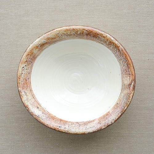 古谷製陶所（古谷浩一）渕荒粉引 たわみ反深小鉢 【信楽焼】 | 古谷製