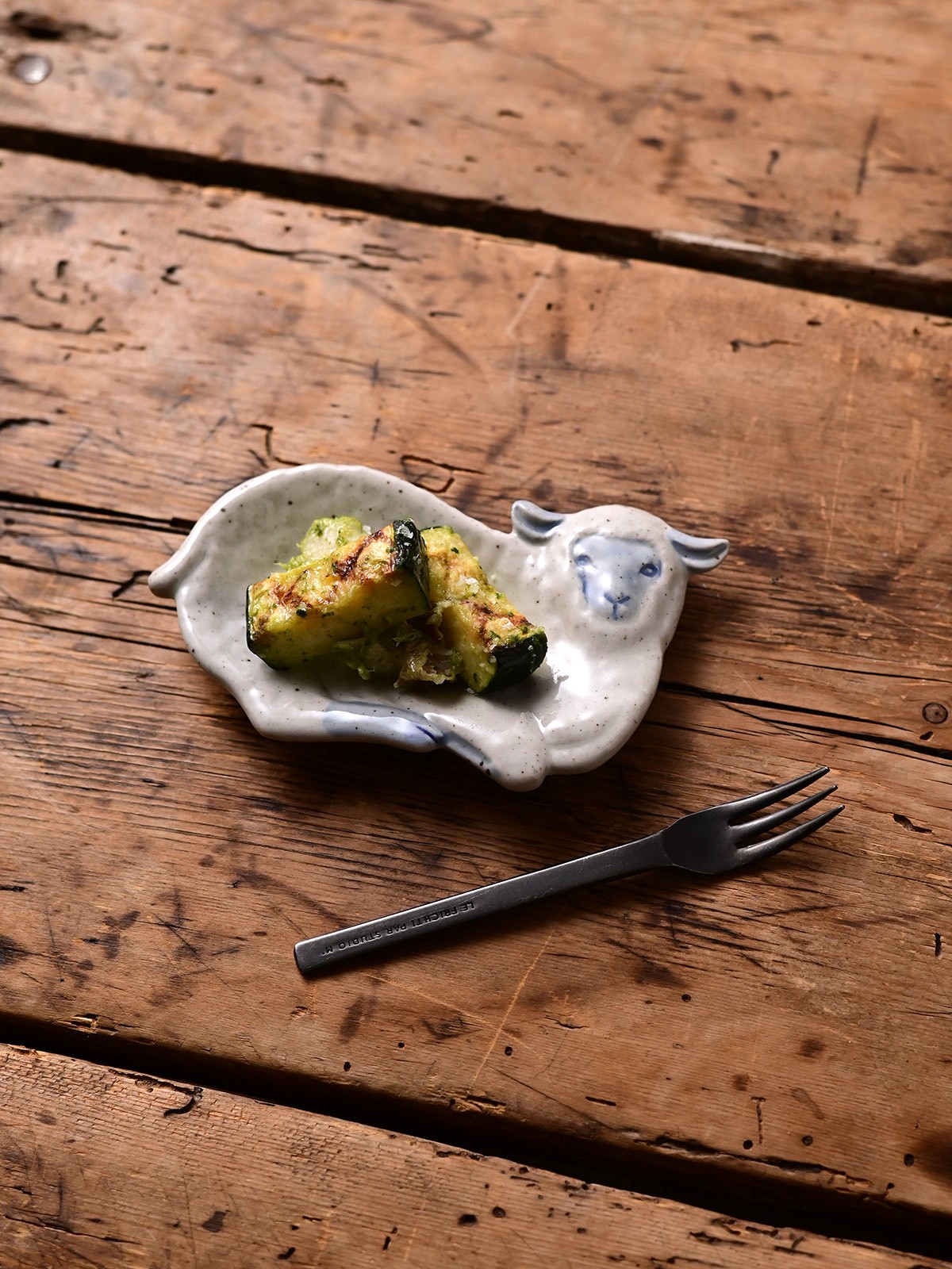 Cartier 動物イラスト入り皿 楽天市場】倉敷意匠 kata kata カタカタ 印判手 豆皿 オオカミ