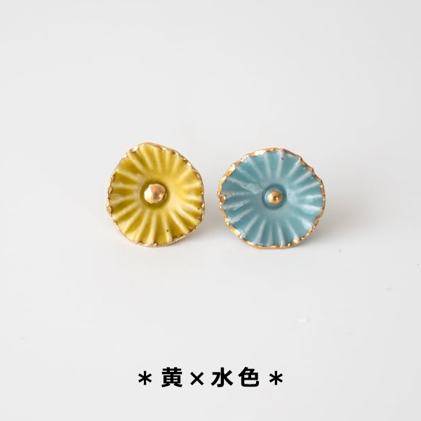 sen お花のイヤリング 2個セット／9カラー 【陶器のアクセサリー