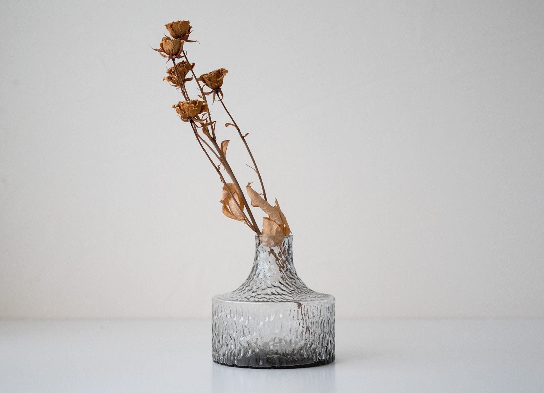 SKRUF KOLONN ベース（グレー） 【花器 花瓶 フラワーベース ガラス製