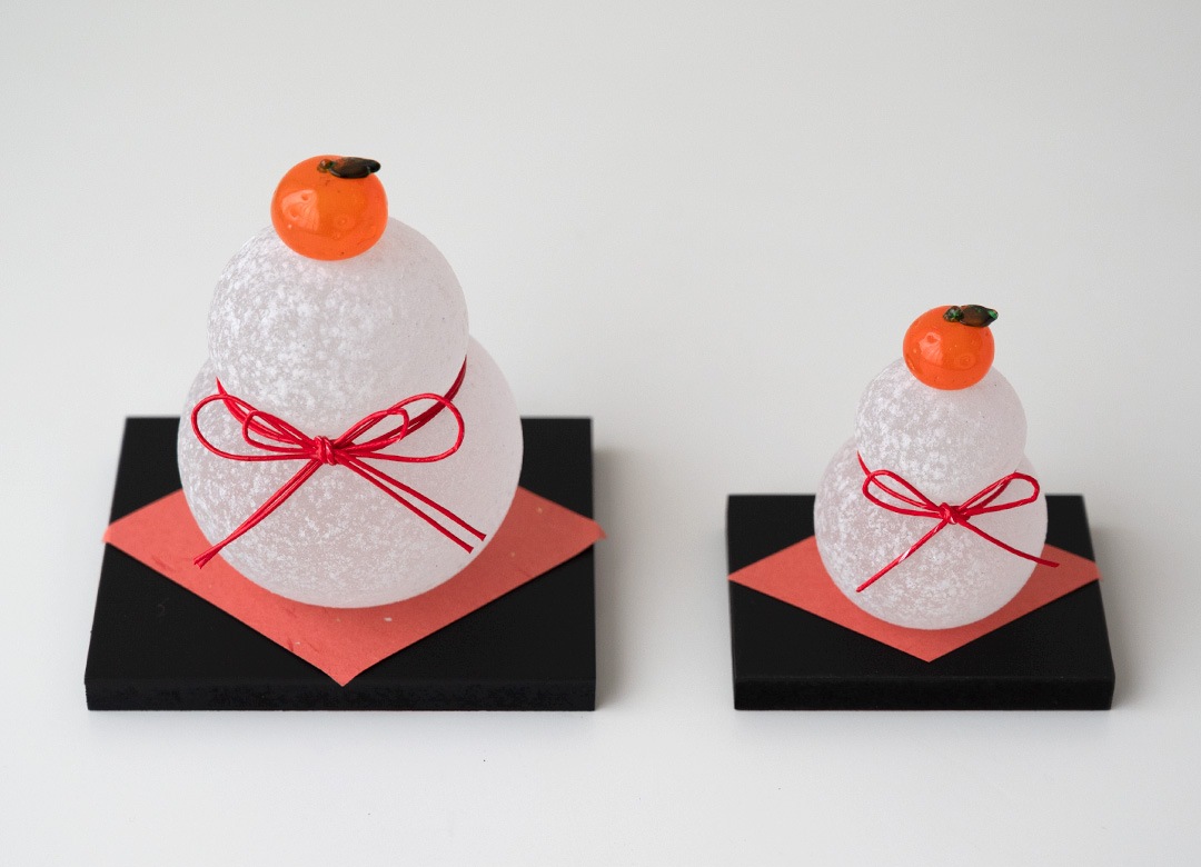 極楽寺がらす工房 ガラスの鏡餅のオブジェ／中サイズ 【かがみもち