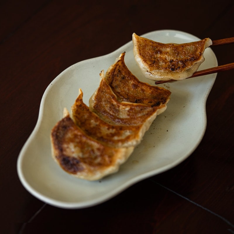 柄取り皿L zen to アマブロ 餃子皿 五十嵐可菜デザイン 【amabro 中華料理