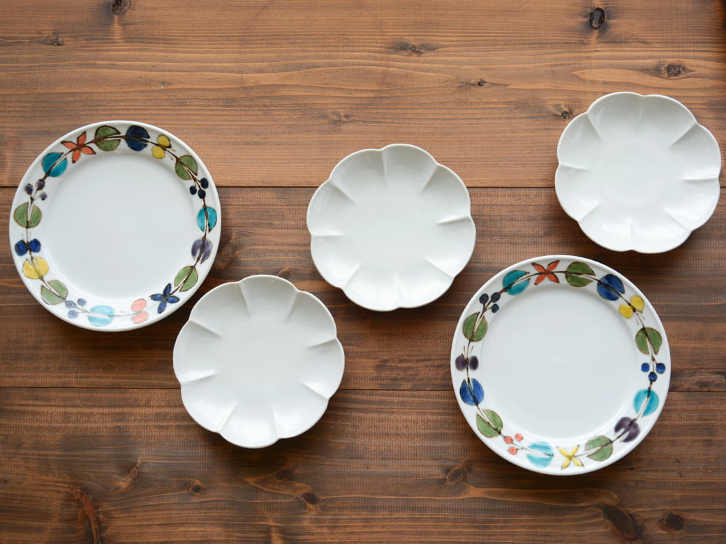 徳永遊心 色絵花つなぎ／6寸平皿 | 徳永遊心窯／うつわ作家 | ハウスグラム