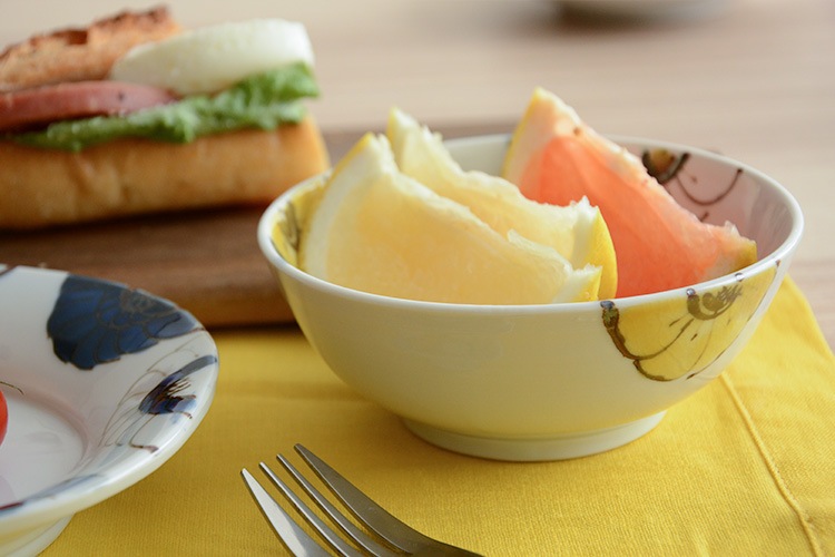 九谷青窯 高原真由美 色絵呼び花／4寸小鉢 | 九谷青窯／九谷焼