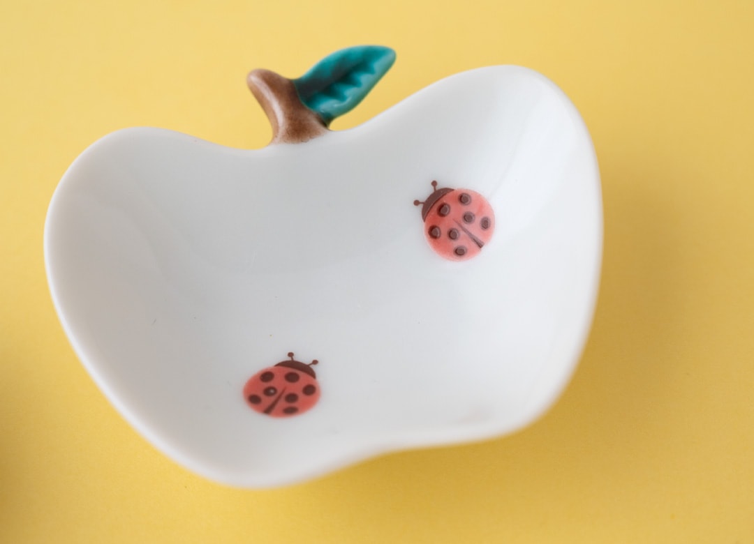 九谷焼 ハレクタニ 洋ナシとりんごの小皿（豆皿） 4種類【陶磁器 花柄