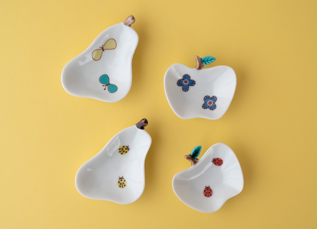 九谷焼 ハレクタニ 洋ナシとりんごの小皿（豆皿） 4種類【陶磁器 花柄