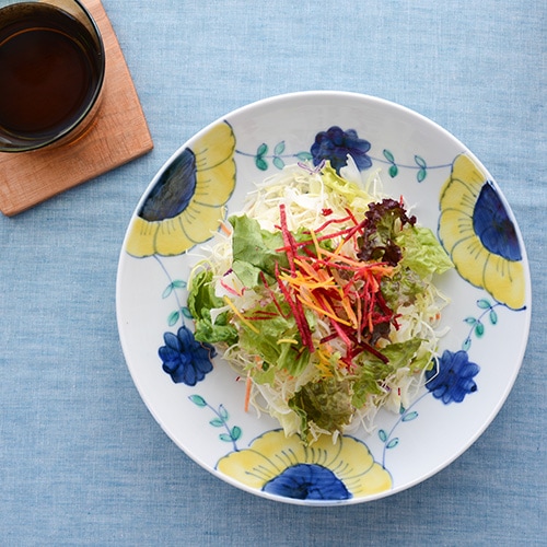 九谷青窯 高原真由美 色絵舞い花／7寸深皿 | 九谷青窯／九谷焼