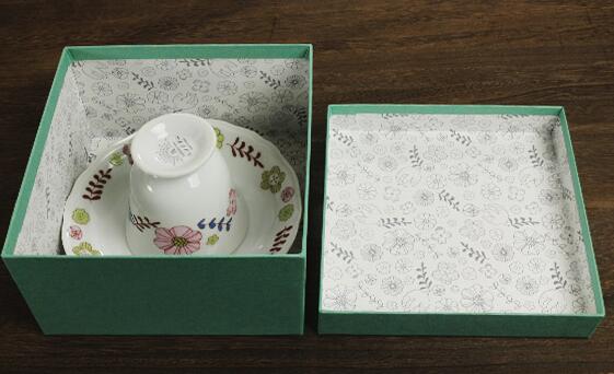 ハレクタニ 花と鳥カップ＆ソーサー（2カラー）【九谷焼