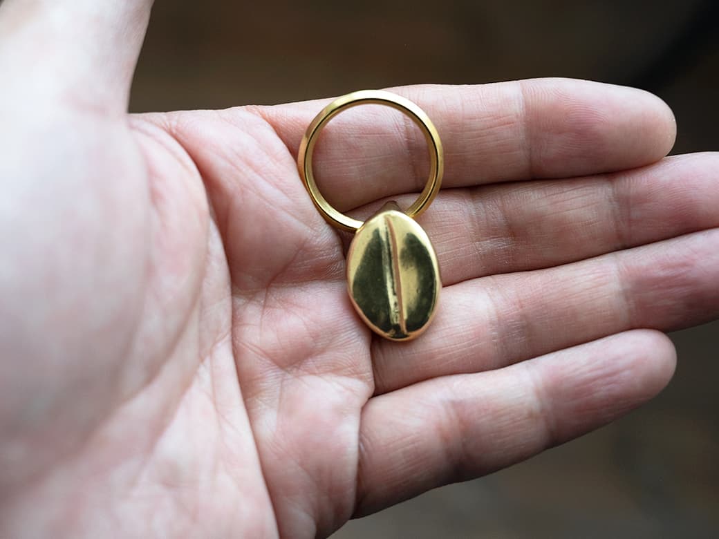 TORCH コーヒー豆のキーホルダー／金（真鍮製）【アクセサリー トーチ