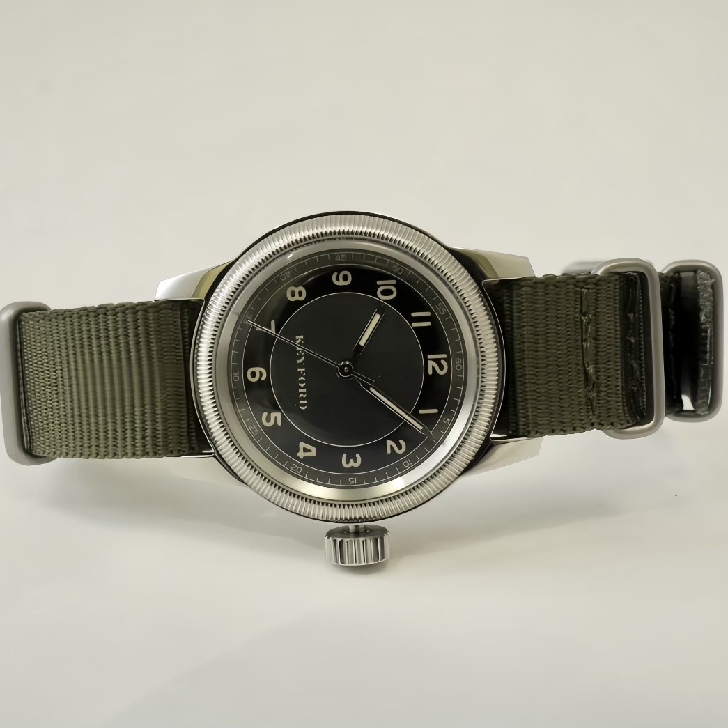 【最短即日発送】M.R.M.W.×KEYFORD モントルロロイミリタリーウォッチ 腕時計 メンズ レディースTuxedo dial タキシードダイヤル グレー／グリーン ナイロンNATOベルト