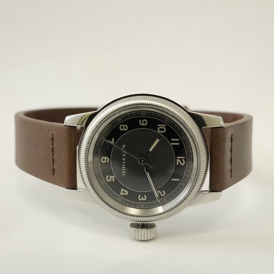 【最短即日発送】M.R.M.W.×KEYFORD モントルロロイミリタリーウォッチ 腕時計 メンズ レディースTuxedo dial タキシードダイヤル グレー／ブラウン レザーベルト