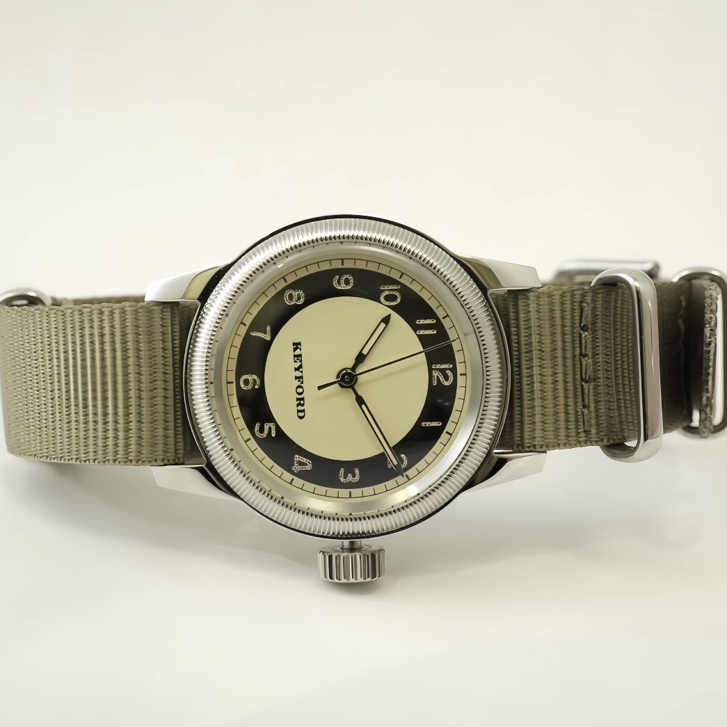 【最短即日発送】M.R.M.W.×KEYFORD モントルロロイミリタリーウォッチ 腕時計 メンズ レディースTuxedo dial タキシードダイヤル コッパー／カーキ ナイロンナトーベルト