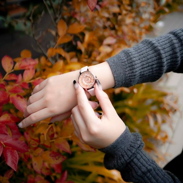 OLIVIA BURTON｜3D FLOWER フラワー ローズゴールド ライトブラッシュ レザーベルト 画像7