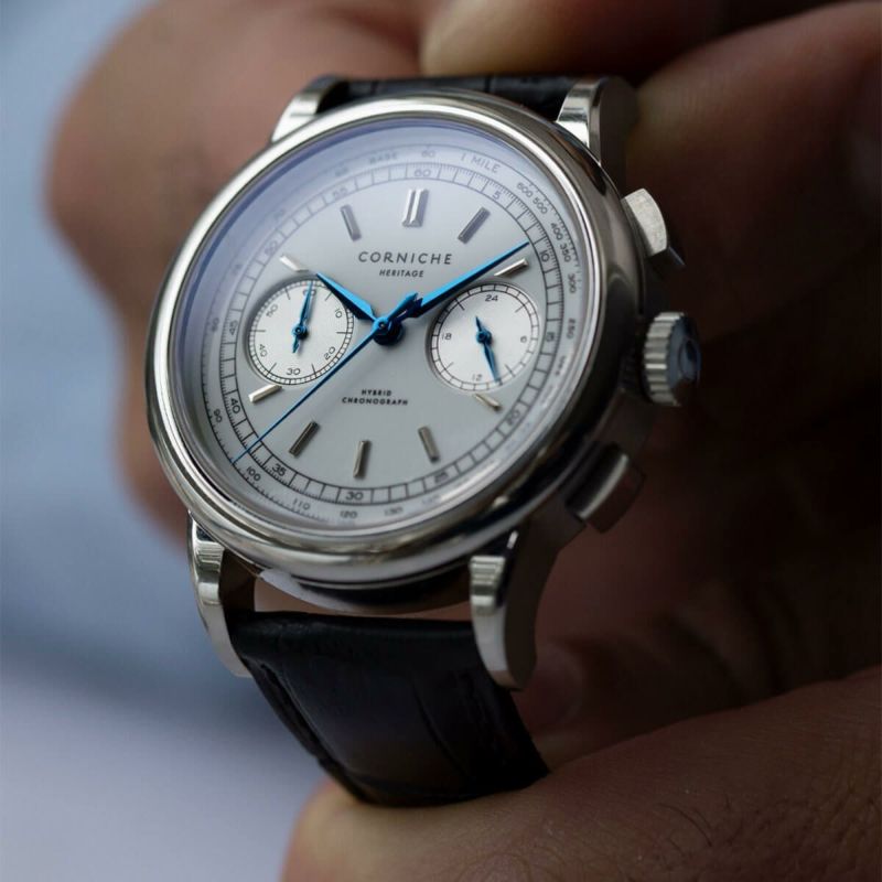 CORNICHE｜Heritage Chronograph シルバー ホワイト セラミックダイヤル