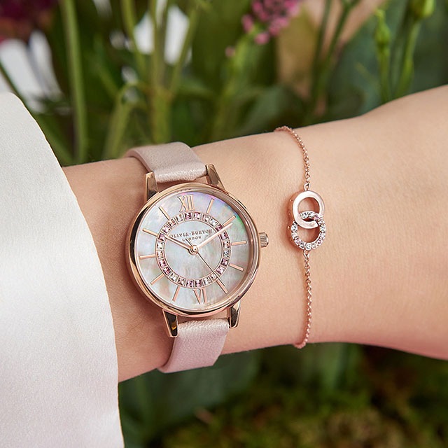 OLIVIA BURTON|Wonderland ワンダーランド パールピンク&ローズゴールド+クラシックス インターリンクブレスレット(ギフトセット) 画像2