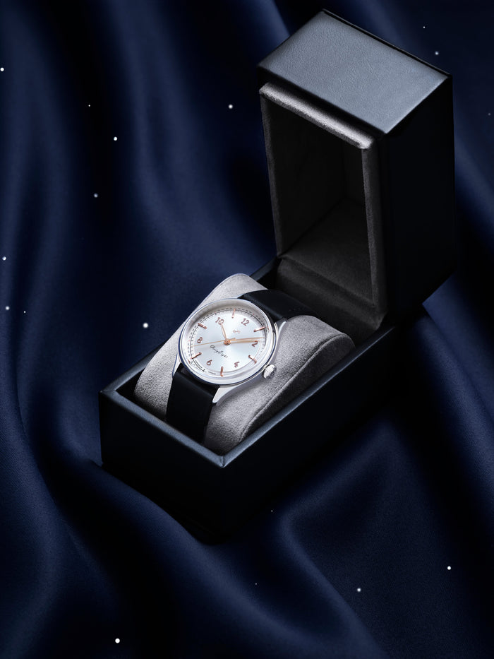 AV86(旧 ABOUT VINTAGE)|1968 Sixtyeight 39mm Steel/Champagne 画像3