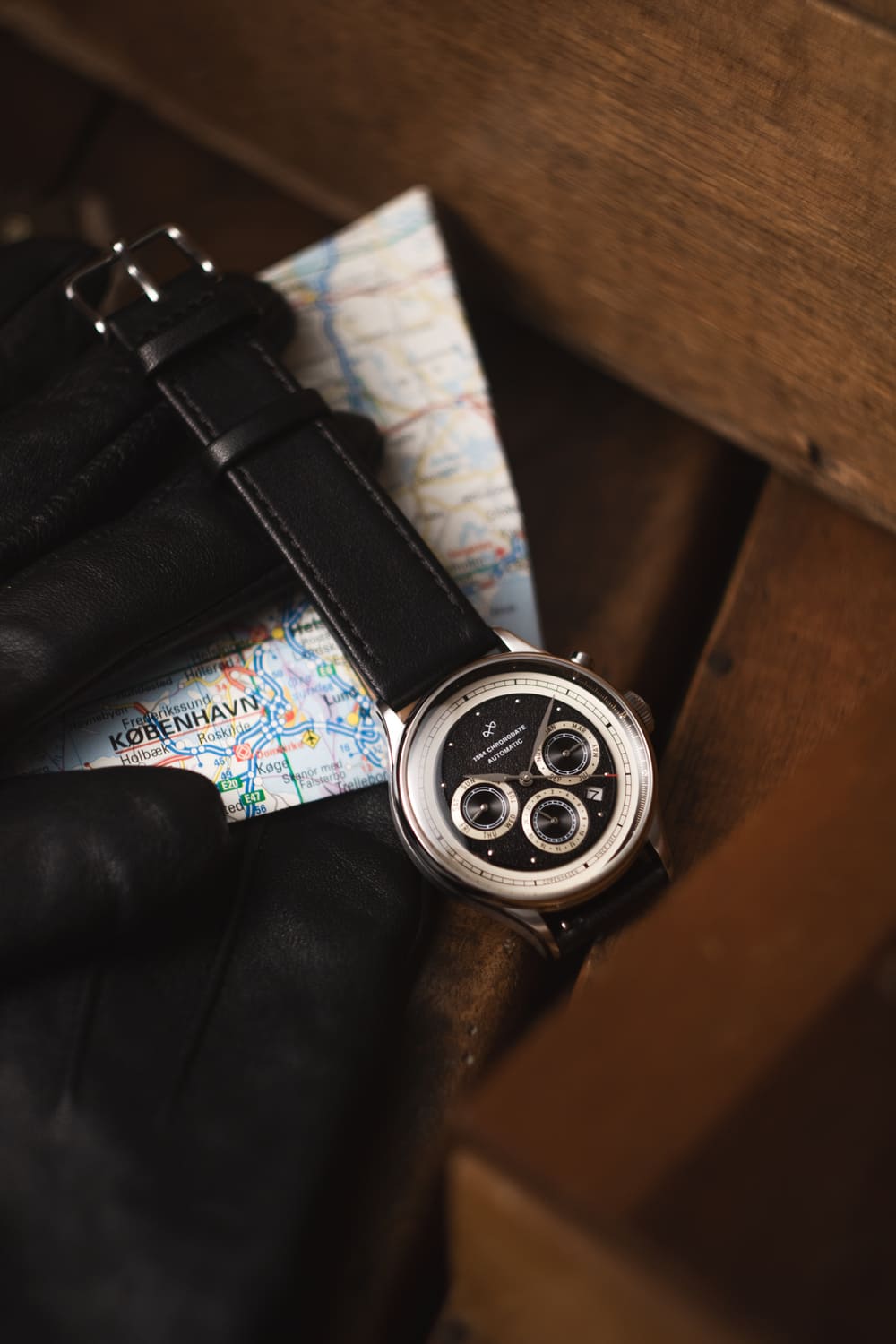 【500本限定】AV86(旧 ABOUT VINTAGE)|10th 1564 Chronodate Automatic 39mm/Black(自動巻き) 画像4