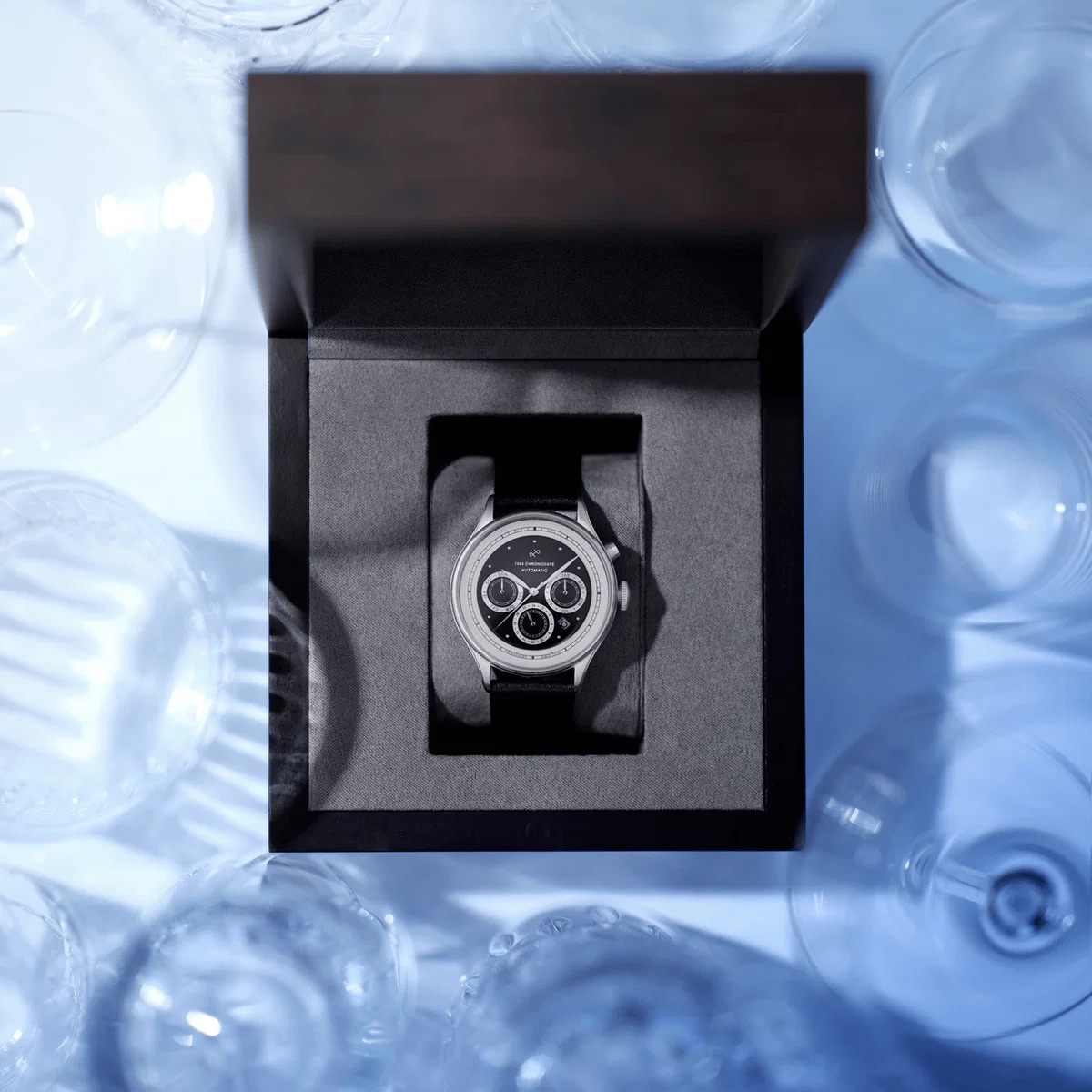 【500本限定】AV86(旧 ABOUT VINTAGE)|10th 1564 Chronodate Automatic 39mm/Black(自動巻き) 画像9