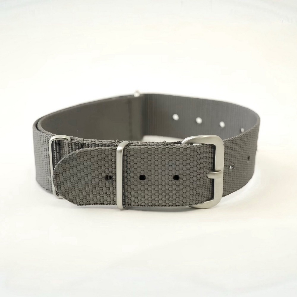 M.R.M.W. ｜Cushion watch カリフォルニアダイヤル  スモーキーブラック　グレー レザーベルト 画像3