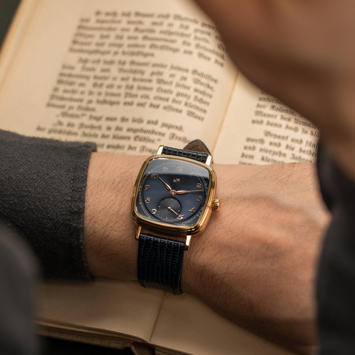 AV86（旧About Vintage） 機械式腕時計 メンズ 1954 Amalfi Mechanical