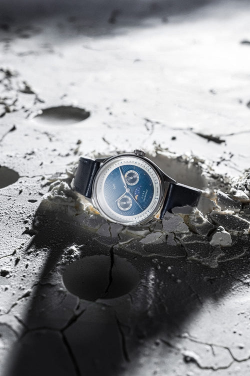 AV86(旧ABOUT VINTAGE アバウトヴィンテージ)|1968 Moonphase ムーンフェイズ スチール シルバー ダークブルー レザーベルト 画像5