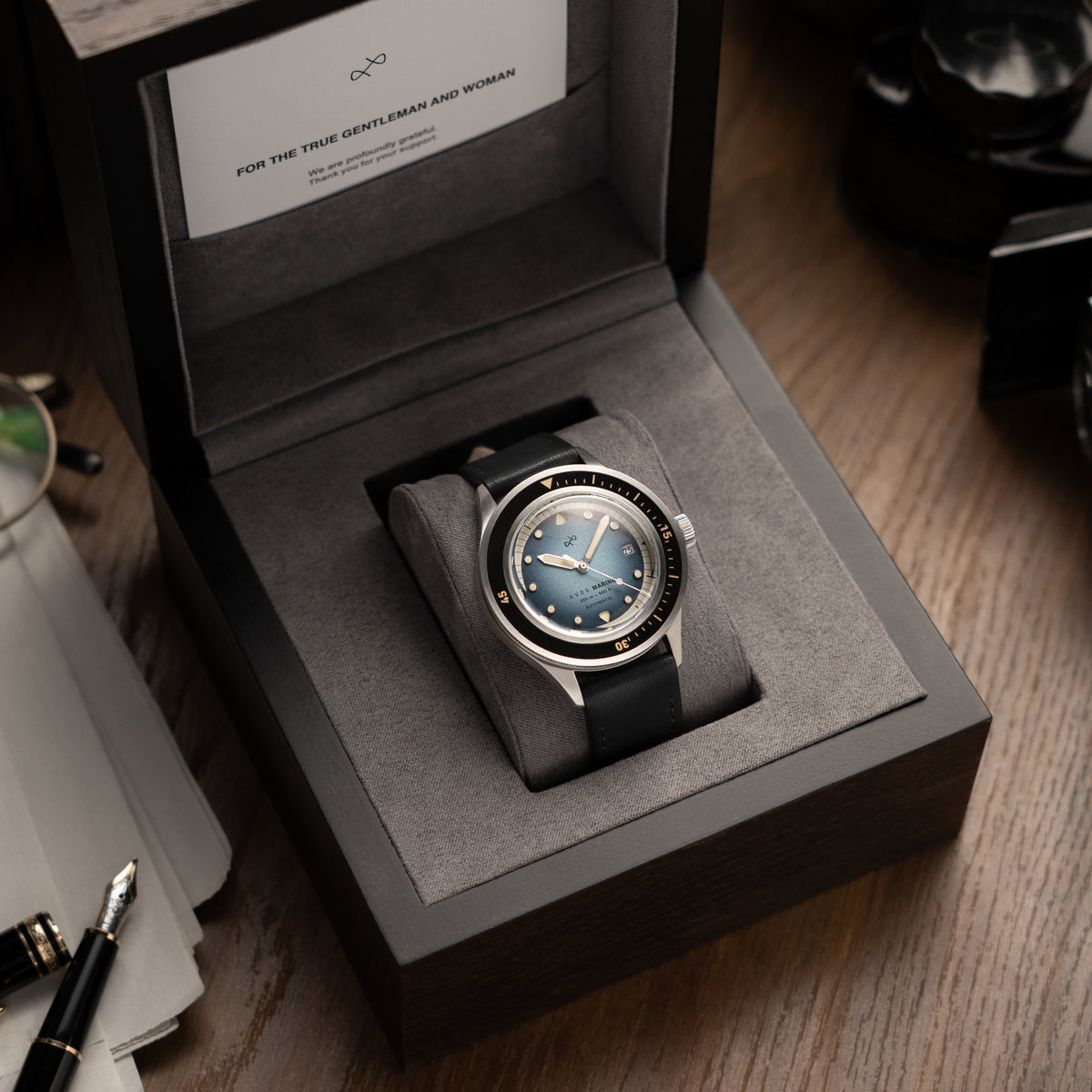 AV86(旧 ABOUT VINTAGE)|1956 Marine Automatic 41mm Steel/Blue Fade(自動巻き) 画像9