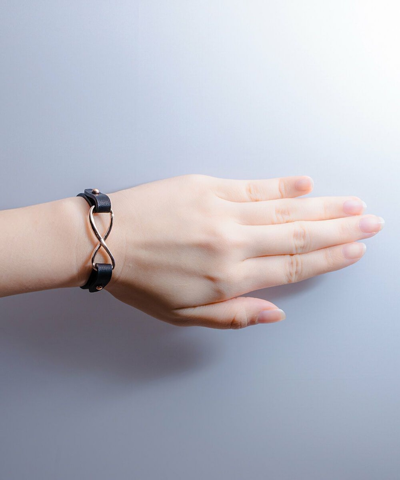 MATOW｜Accessory レザーブレスレット ブラック シルバー　Mサイズ 画像2