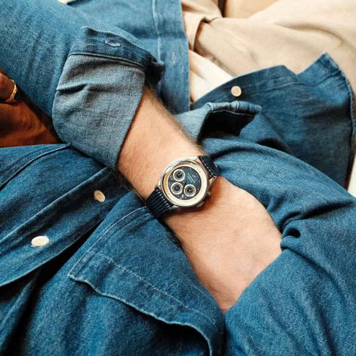 AV86（旧 ABOUT VINTAGE）｜10th 1564 Chronodate Automatic 39mm Steel / Blue（自動巻き） 画像1