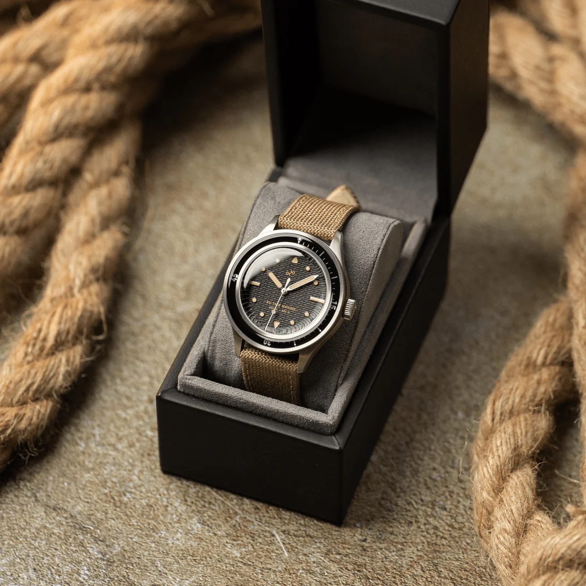 AV86（旧 ABOUT VINTAGE アバウトビンテージ）｜1956 Marine 41mm マリン スティール シルバー ブラック コーデュラ 画像13
