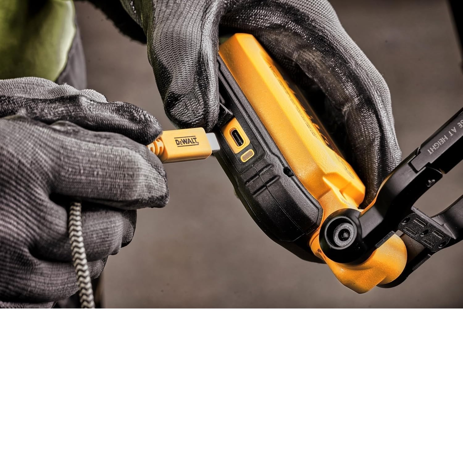 DEWALT(デウォルト) USB-C LEDタスクライト DCL182-XJ | メーカー一覧